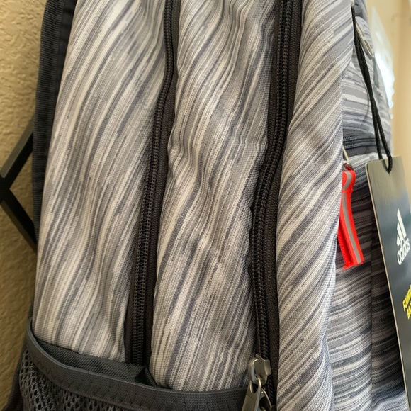 adidas Foundation V Backpack, white/gray New!💕 - Picture 4 of 4